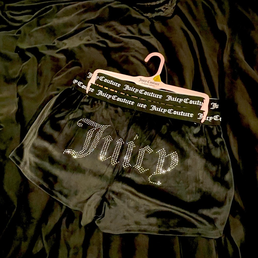 JUICY COUTURE set of 2 velour velvet embellished shorts!